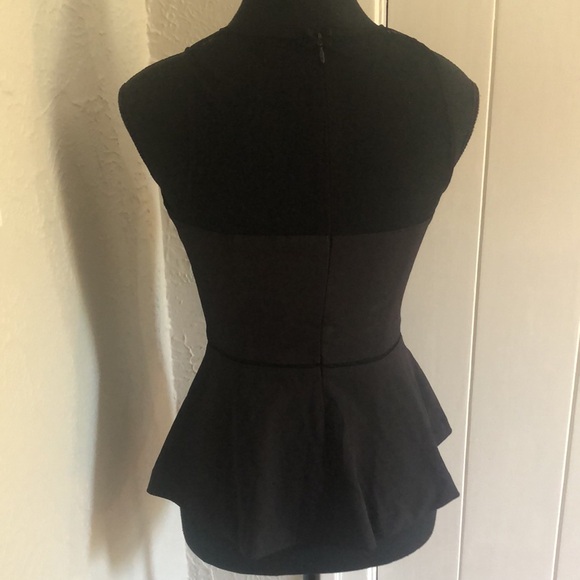 Ladies NWT Dynamite Sleeveless Peplum Top with Mesh - Size XS - Picture 4 of 8